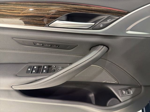 Certified 2023 BMW 530i xDrive w/ M Sport Package AWD/4WD image 11