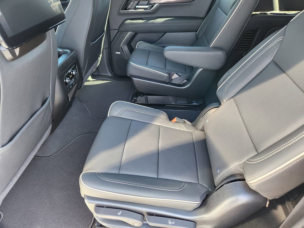 New 2026 GMC Yukon XL Elevation w/ Elevation Premium Package image 9