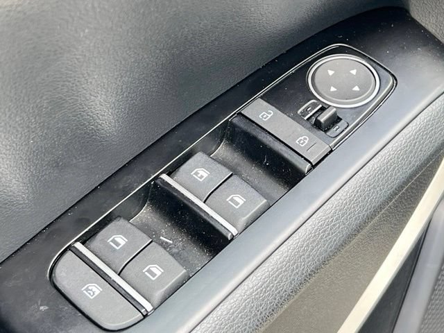 Certified 2023 Kia Soul S FWD image 18
