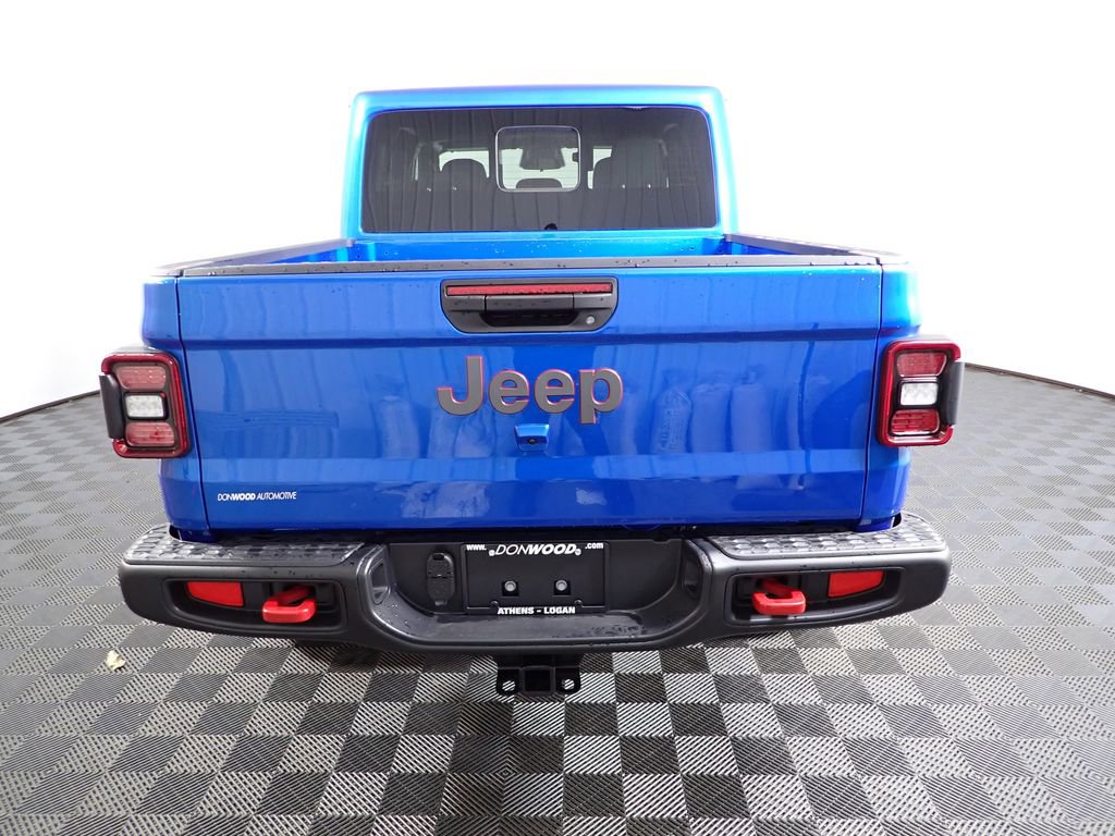 New 2026 Jeep Gladiator Rubicon w/ Steel Power Dome Hood Package AWD/4WD image 17