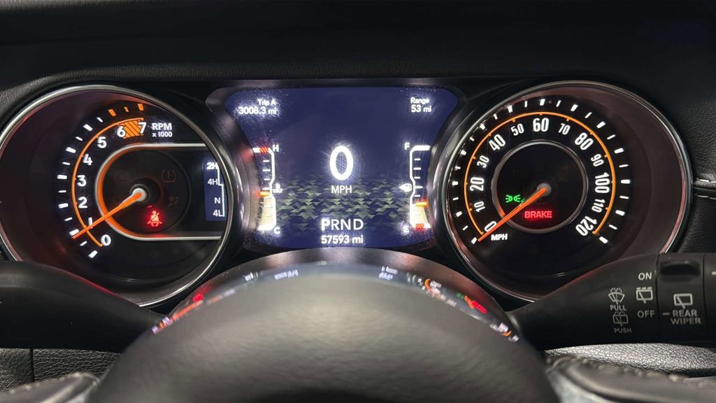 Used 2021 Jeep Wrangler Unlimited Sahara w/ Uconnect 4C Nav & Sound Group AWD/4WD image 25