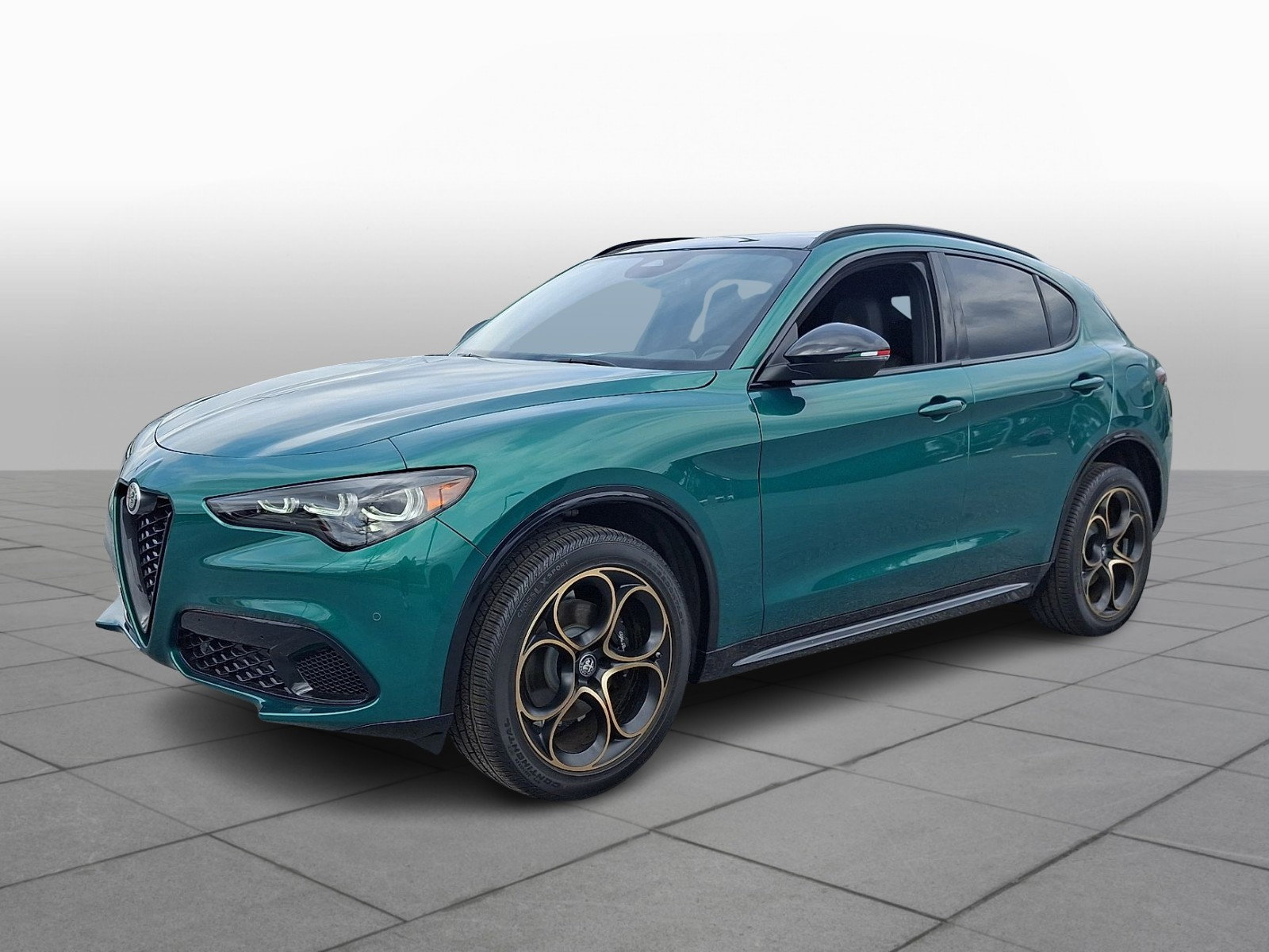 New 2025 Alfa Romeo Stelvio Sprint image 2