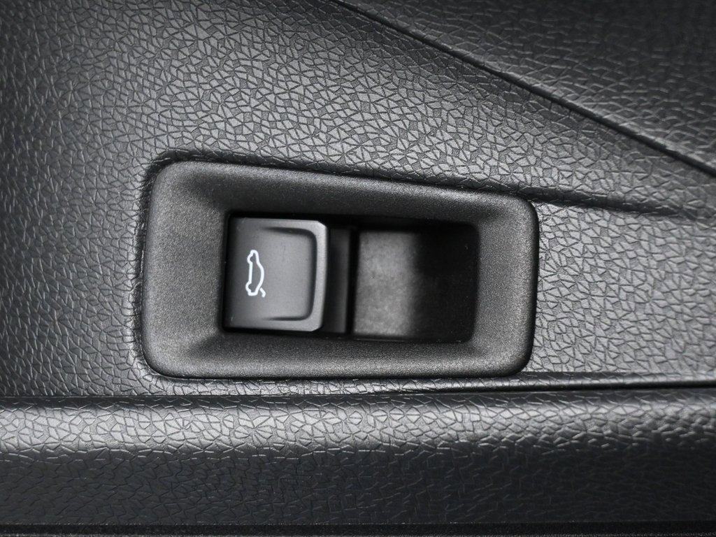 Used 2022 Volkswagen ID.4 Pro S image 24