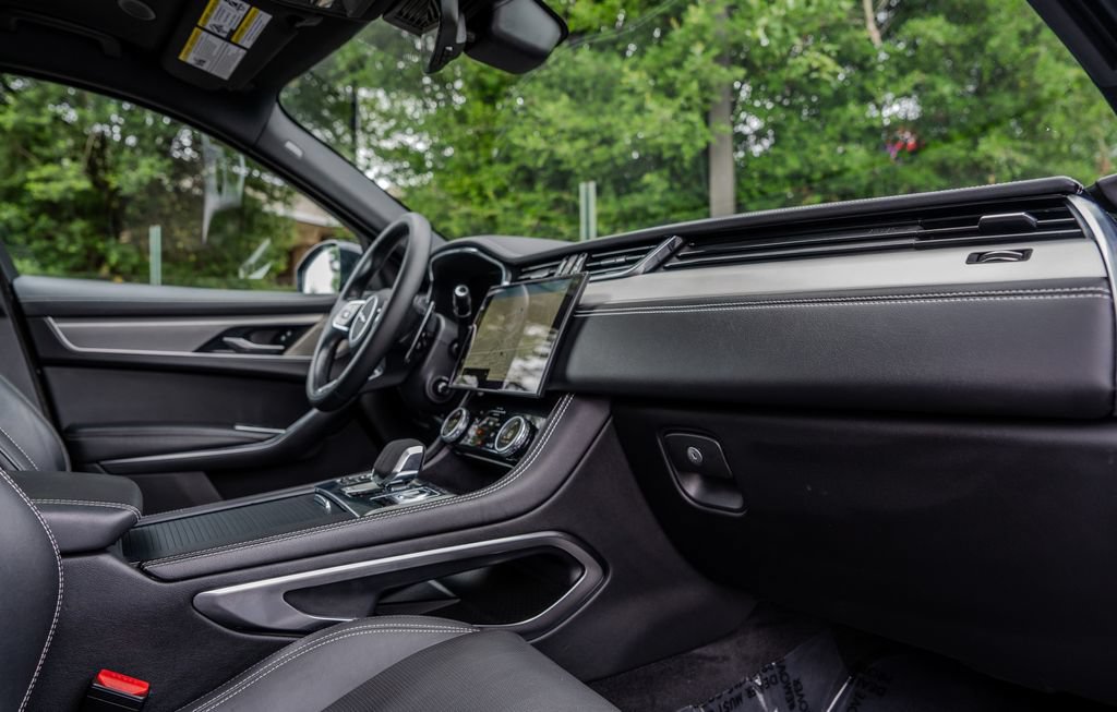 Used 2024 Jaguar F-PACE R-Dynamic S AWD/4WD image 22