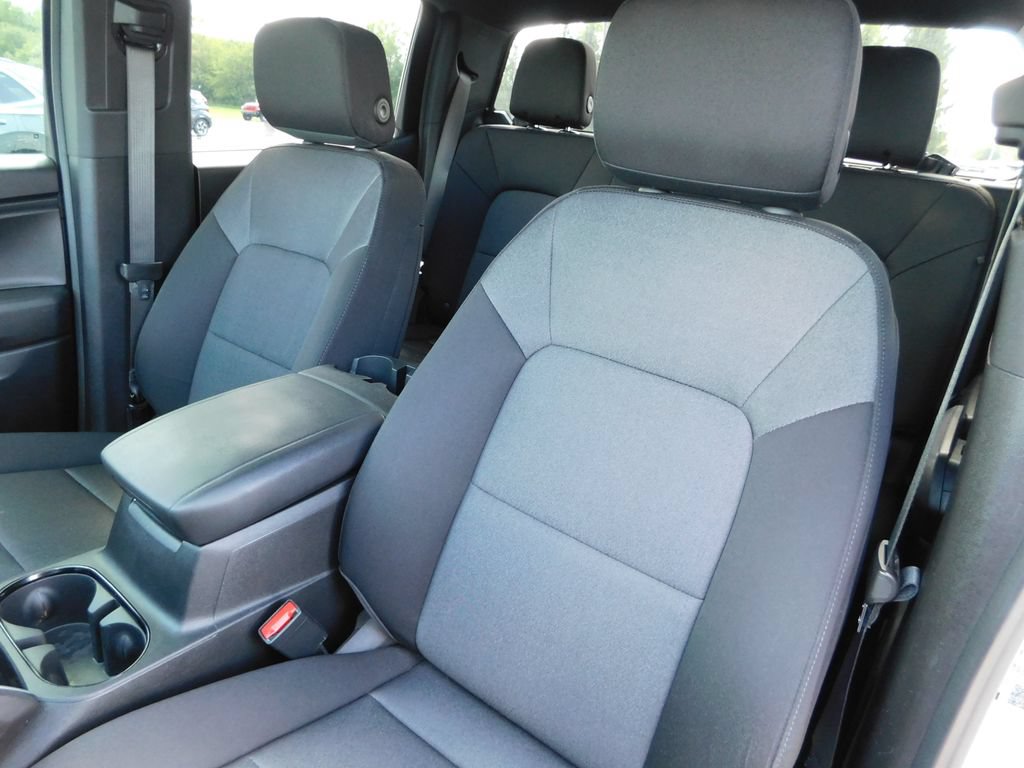 Used 2025 Chevrolet Colorado Trail Boss AWD/4WD image 19