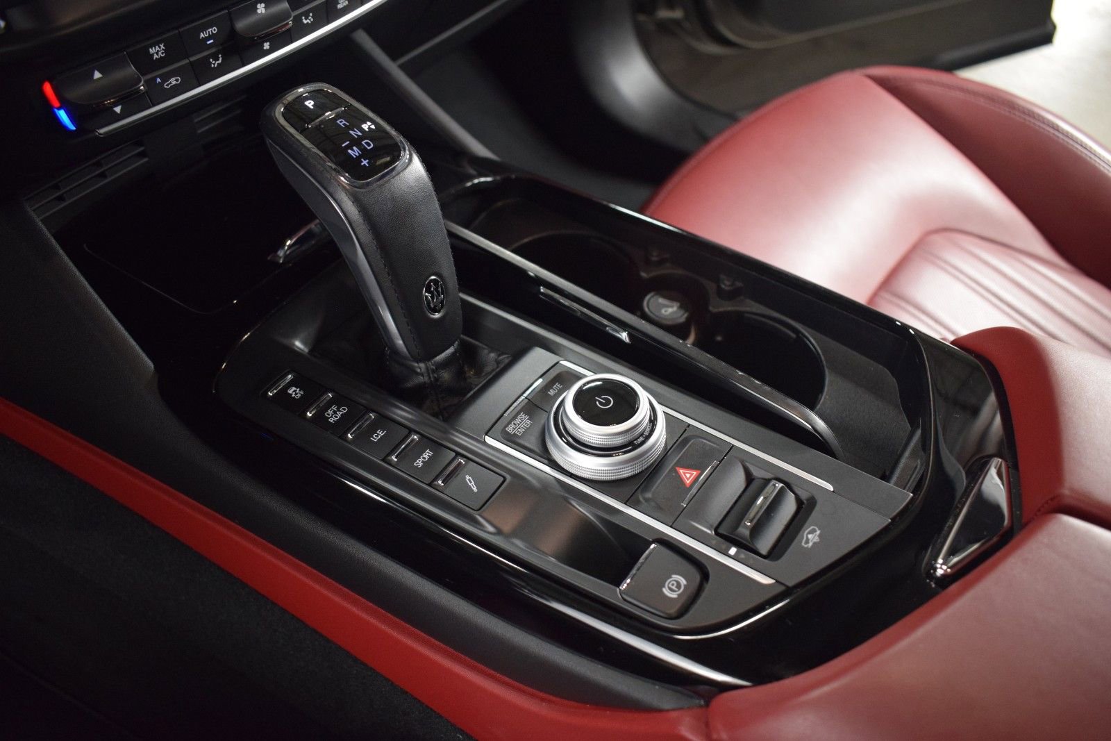 Certified 2022 Maserati Levante Modena image 33