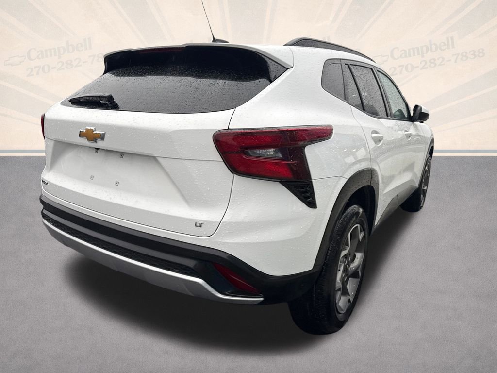Used 2025 Chevrolet Trax LT w/ LT Convenience Package image 6