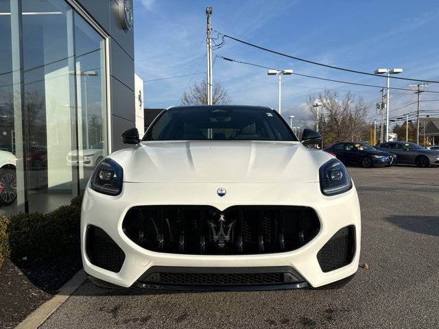 Used 2025 Maserati Grecale Modena image 4