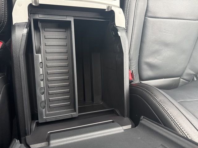 Used 2017 Ford F250 Lariat w/ Chrome Package image 22