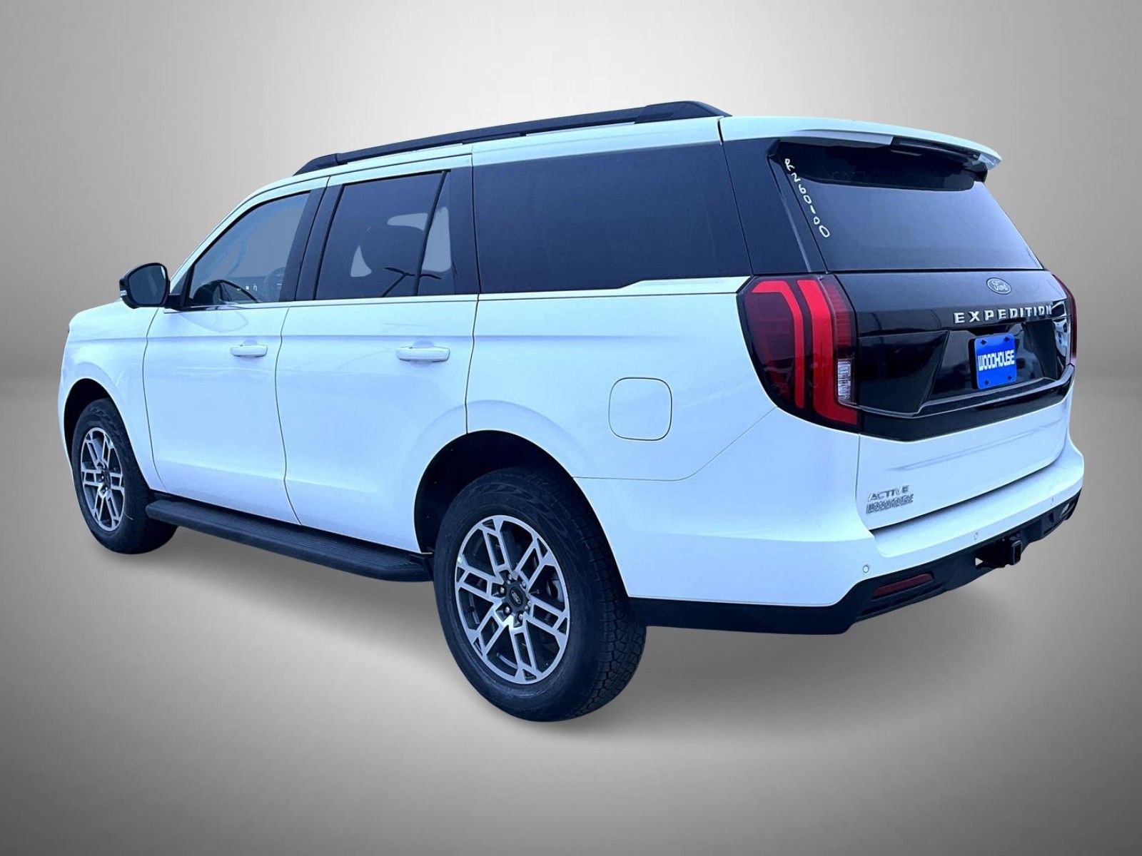 New 2026 Ford Expedition Active image 7