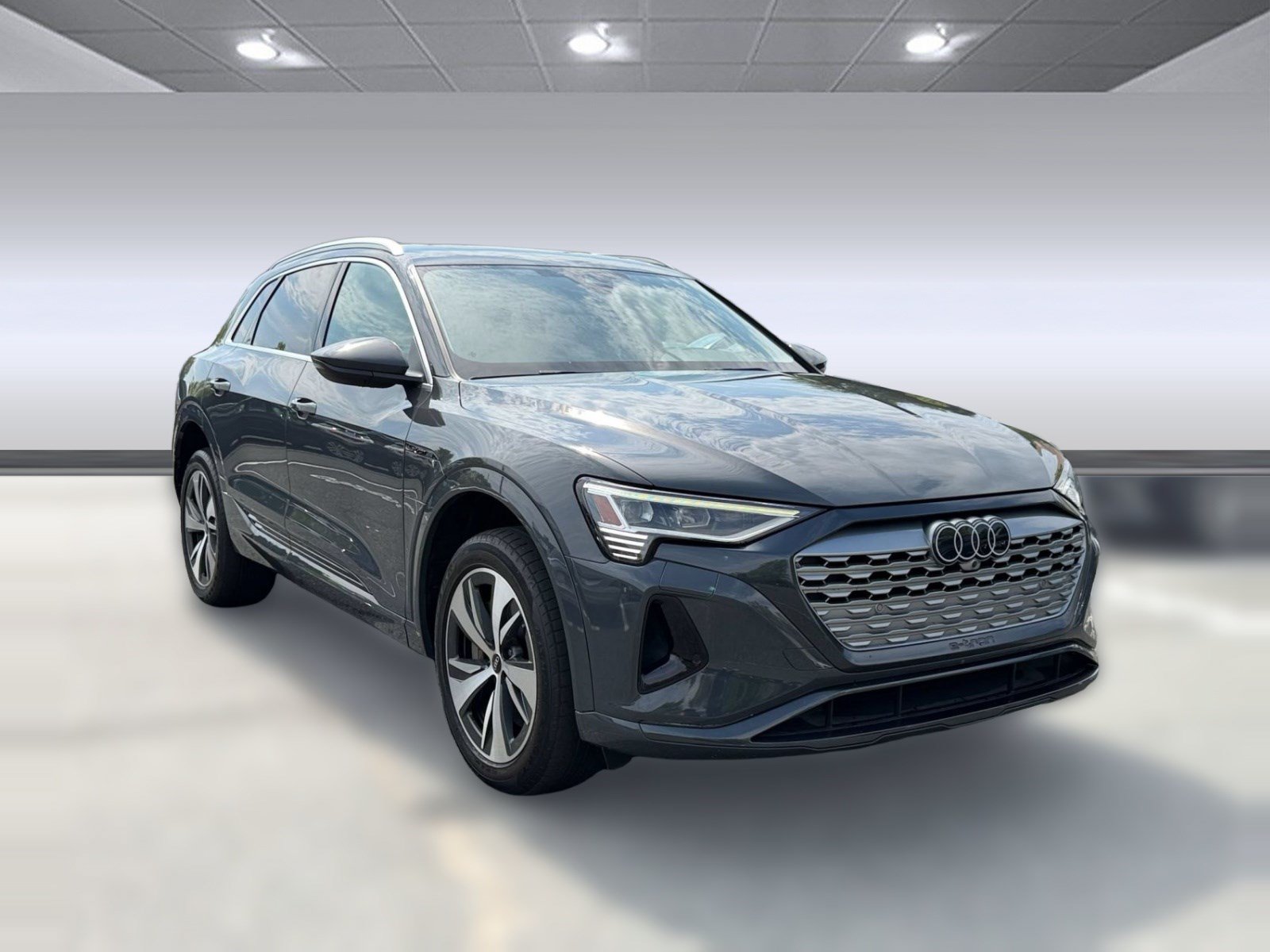Used 2024 Audi Q8 e-tron Premium AWD/4WD image 7
