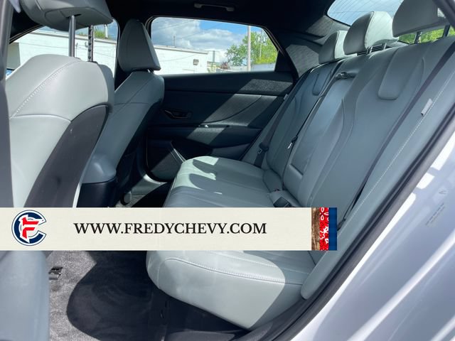 Used 2025 Hyundai Elantra Limited FWD image 23