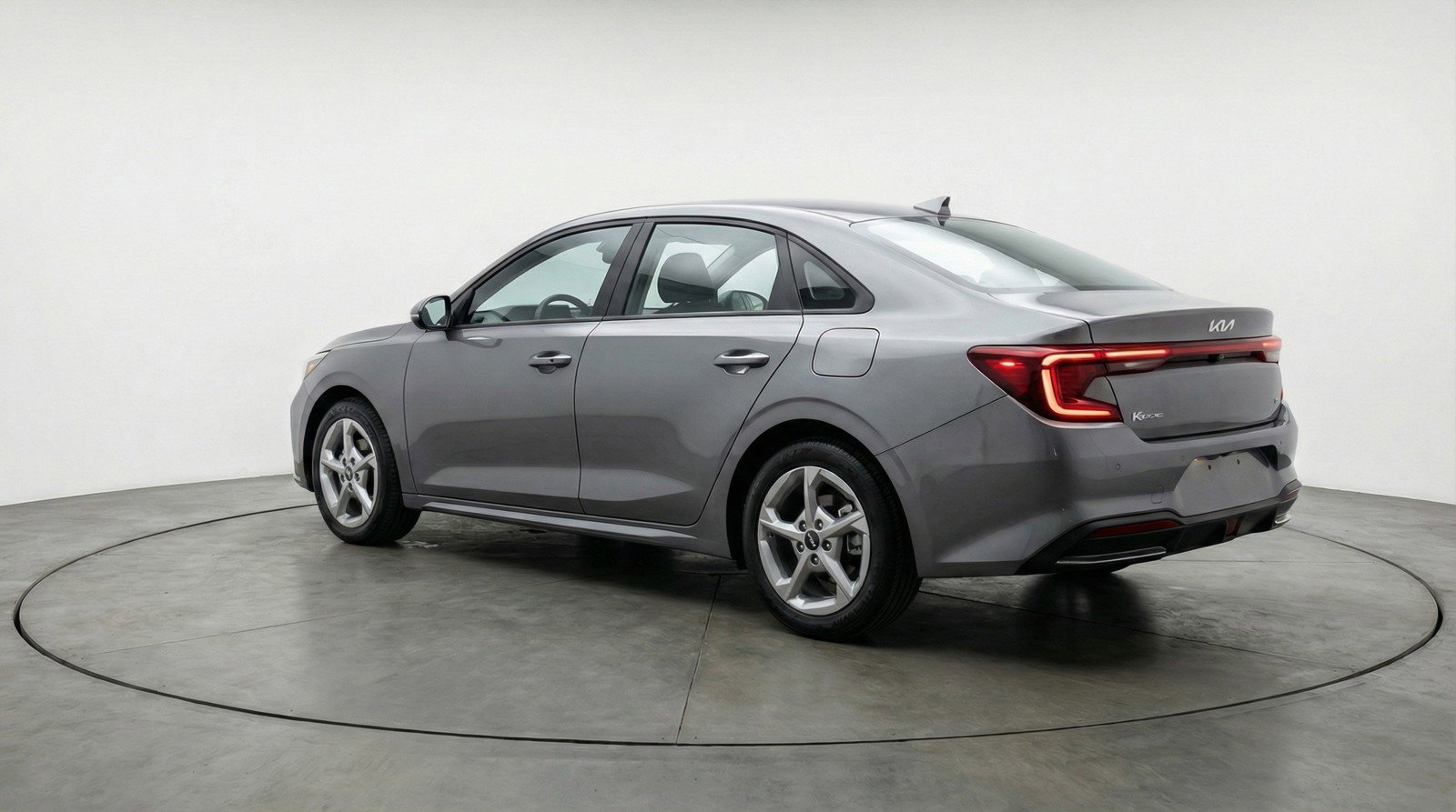 Used 2025 Kia K4 LXS image 6