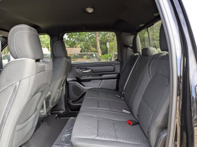 New 2026 RAM 1500 Express AWD/4WD image 13