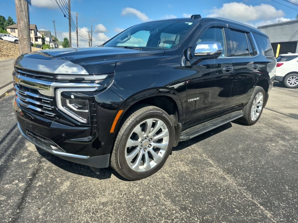 Used 2025 Chevrolet Tahoe Premier w/ Sun And Tow Package AWD/4WD image 3