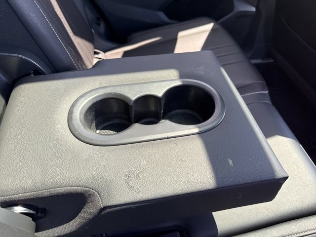 Used 2023 Volkswagen Tiguan SE w/ Panoramic Sunroof Package FWD image 24