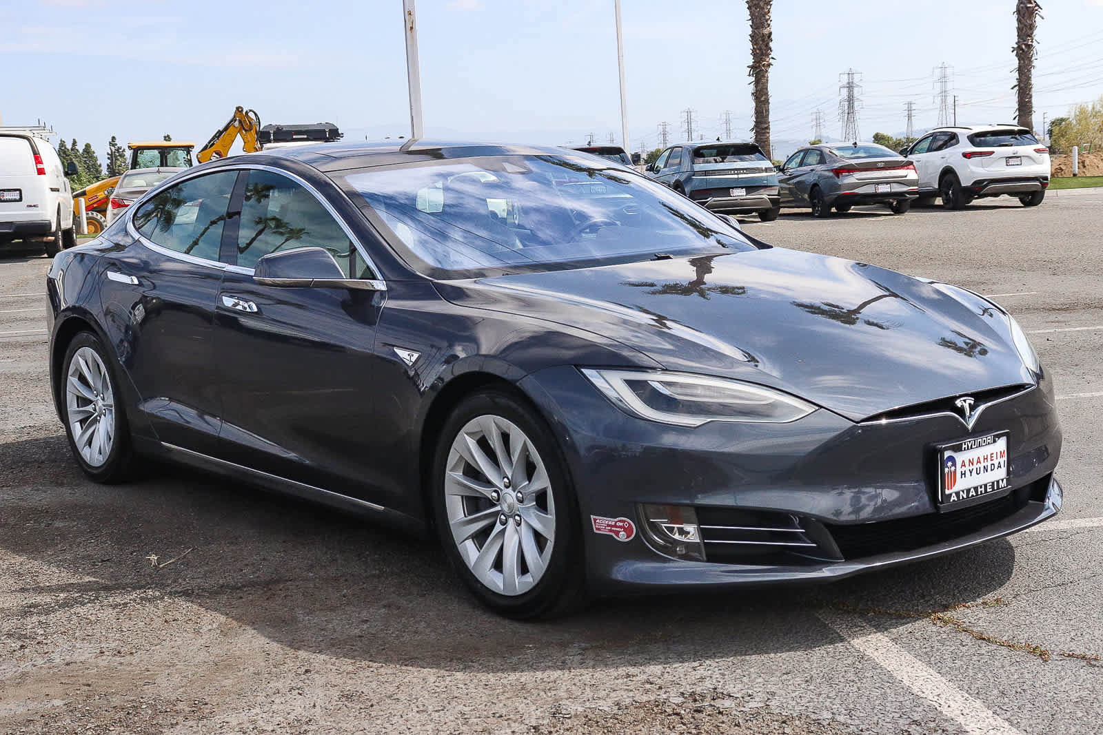 Used 2016 Tesla Model S 70D image 3