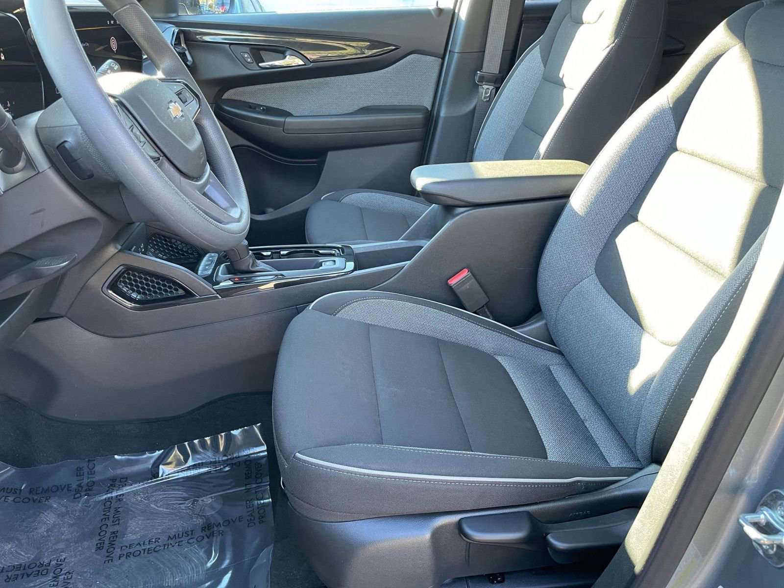 Used 2025 Chevrolet TrailBlazer LT image 24