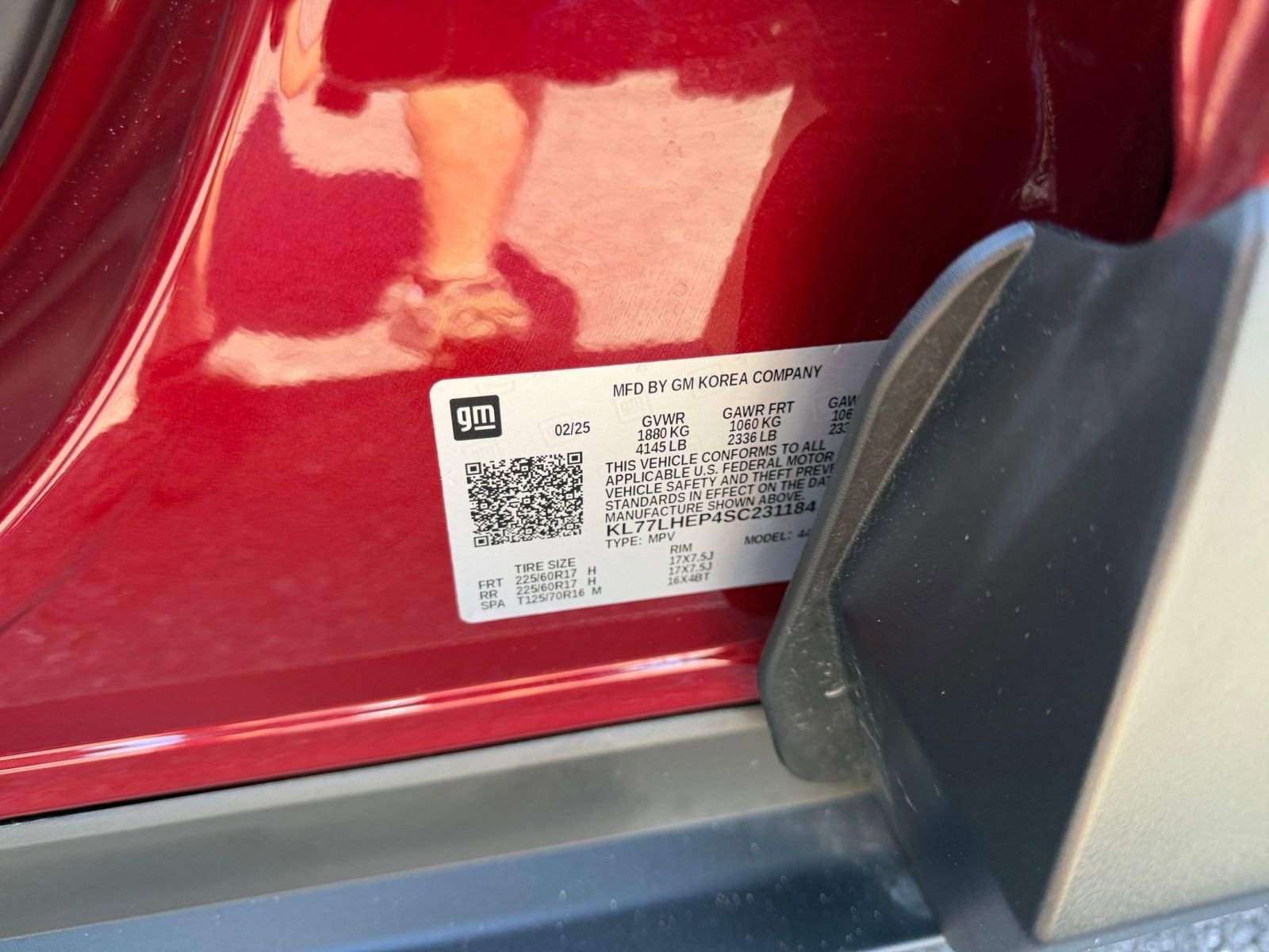 Used 2025 Chevrolet Trax LT FWD image 28