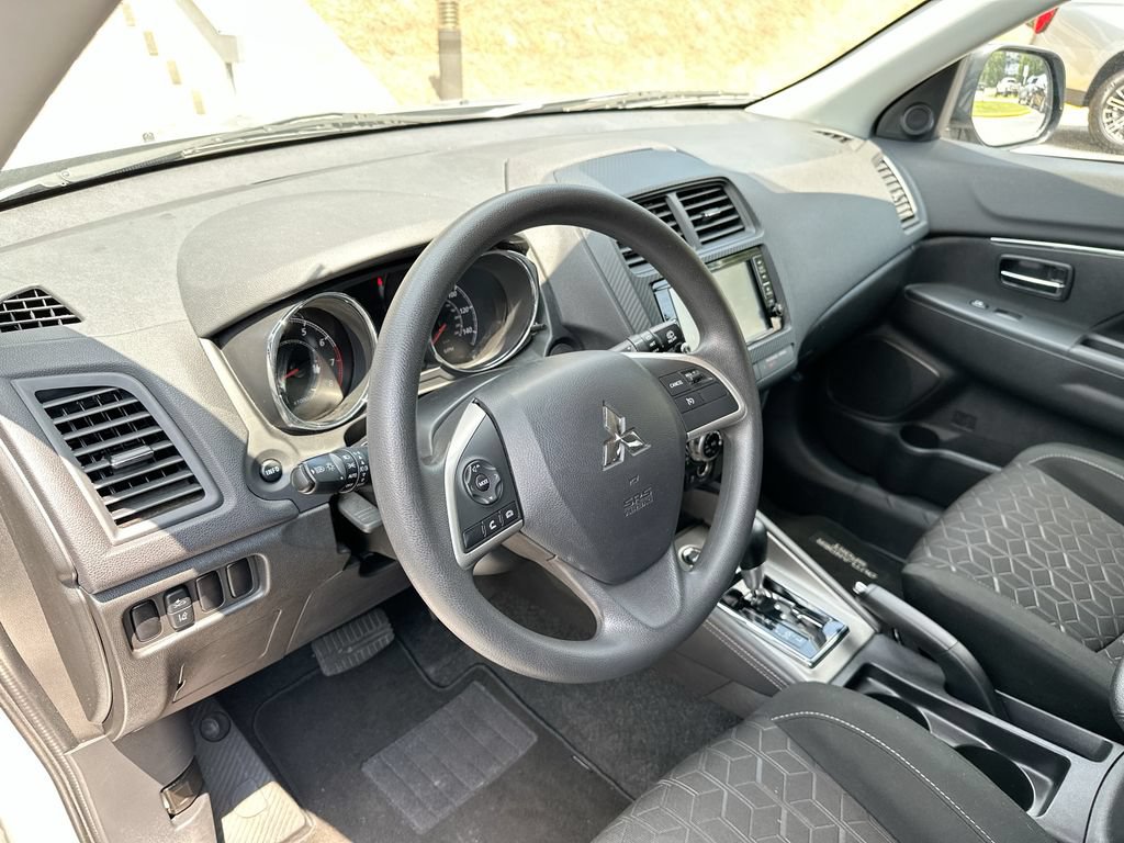 Used 2024 Mitsubishi Outlander Sport ES AWD/4WD image 10