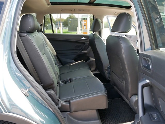 Used 2021 Volkswagen Tiguan SE image 19