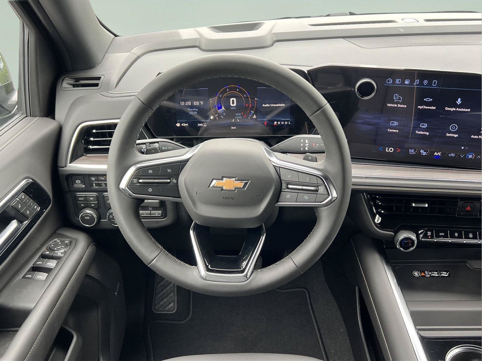 New 2026 Chevrolet Tahoe Premier w/ Sun And Tow Package AWD/4WD image 18