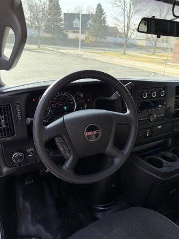 Used 2018 GMC Savana 2500 w/ Driver Convenience Package image 12