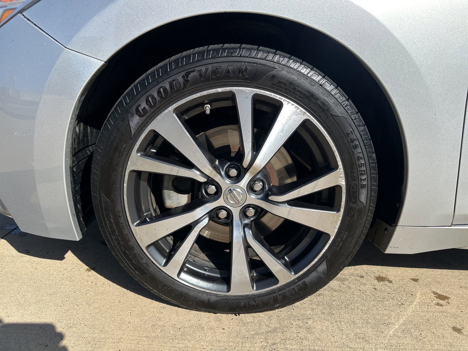 Used 2017 Nissan Maxima 3.5 SV image 10