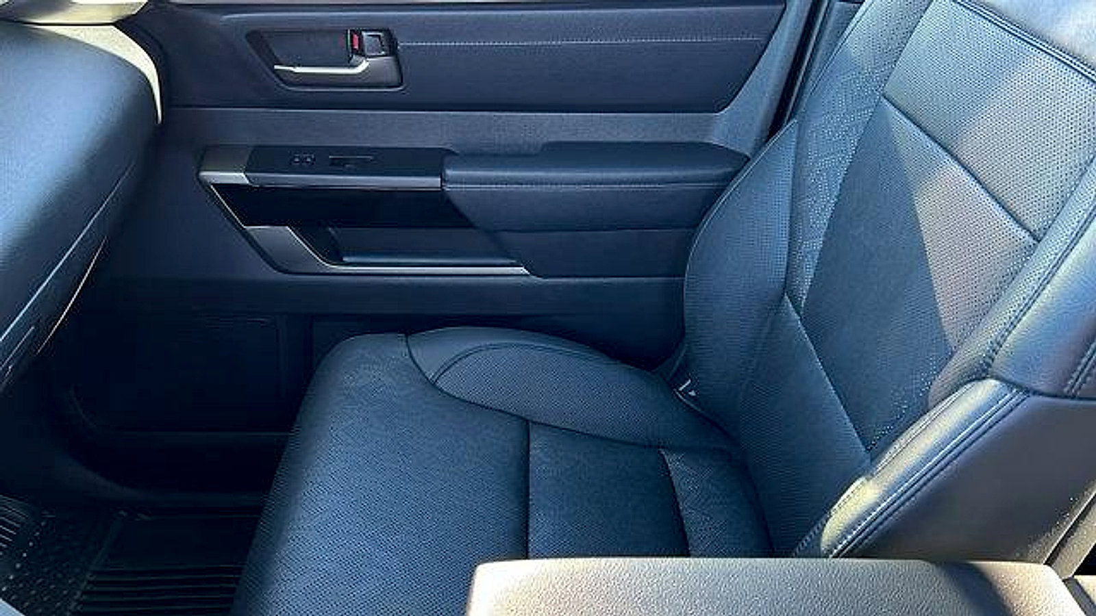 Used 2025 Toyota Tundra Limited image 20