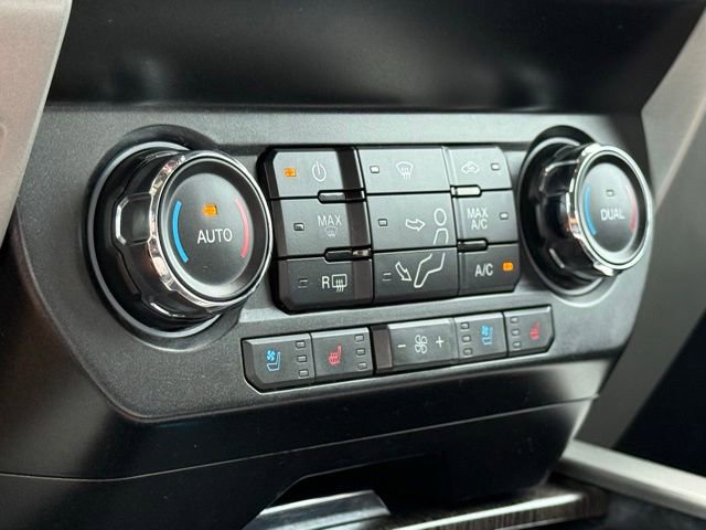 Used 2020 Ford F350 Lariat w/ Lariat Value Package AWD/4WD image 24