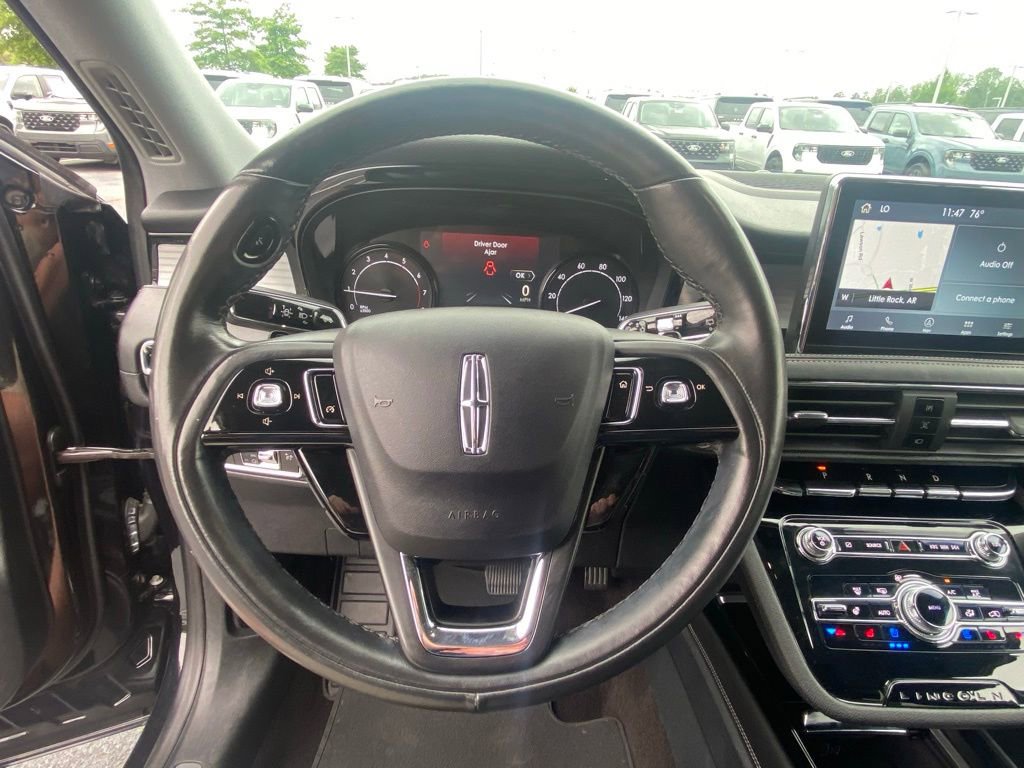 Used 2021 Lincoln Corsair AWD w/ Premium Package image 13