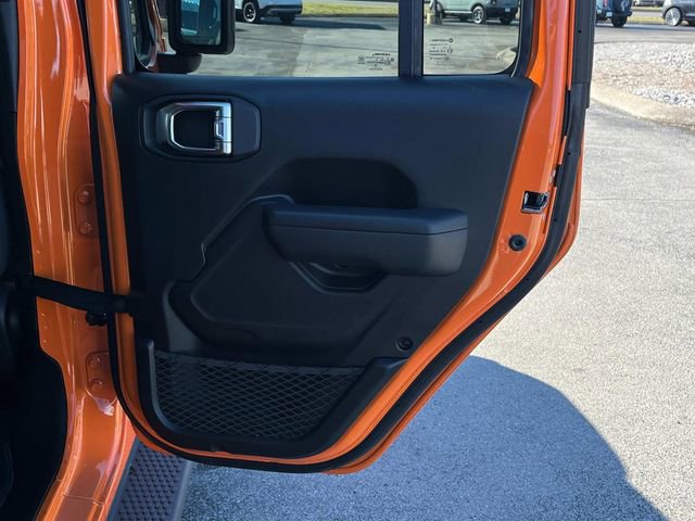 Used 2025 Jeep Wrangler Sport S image 9