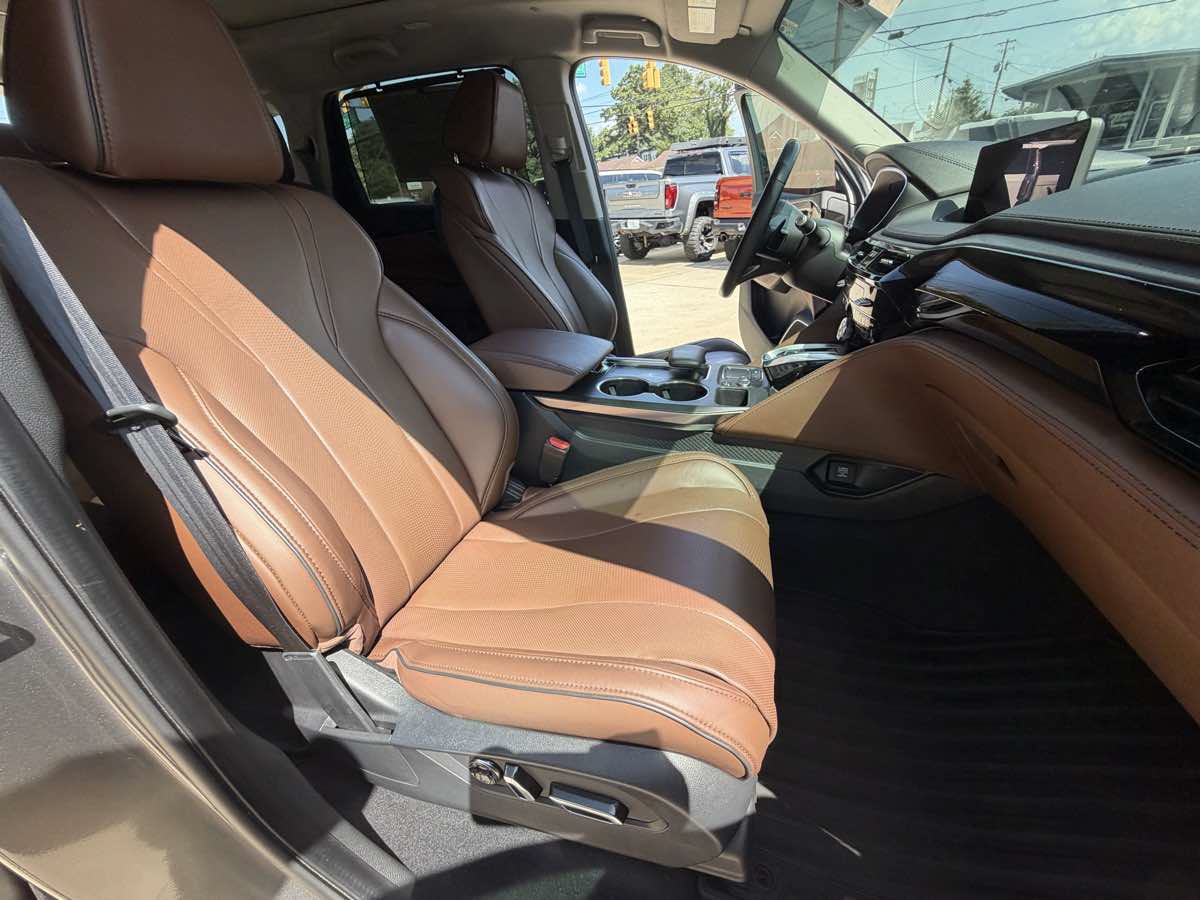 Used 2024 Acura MDX w/ Advance Package AWD/4WD image 14