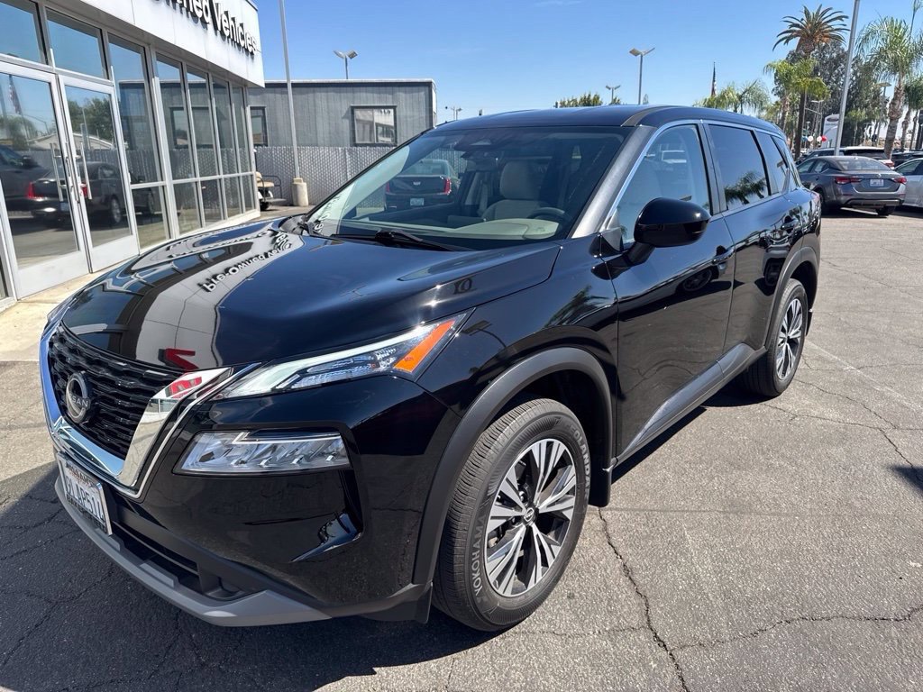 Used 2023 Nissan Rogue SV