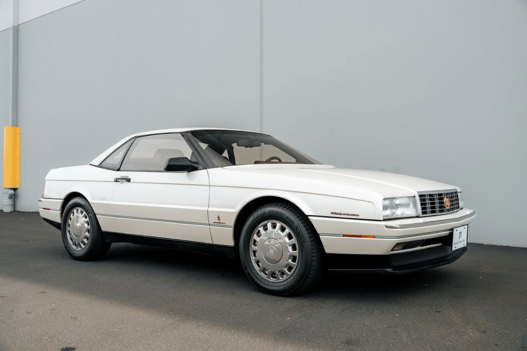 Used 1993 Cadillac Allante FWD image 13