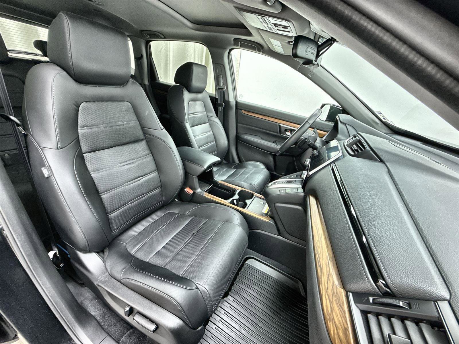 Used 2022 Honda CR-V Touring image 29