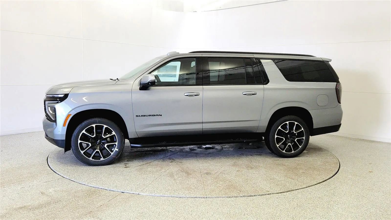 New 2026 Chevrolet Suburban RST w/ Comfort Package image 4