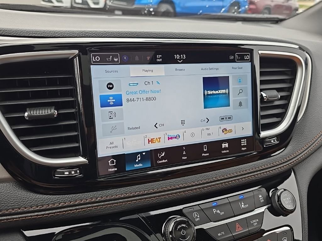 New 2026 Chrysler Pacifica Pinnacle FWD image 26