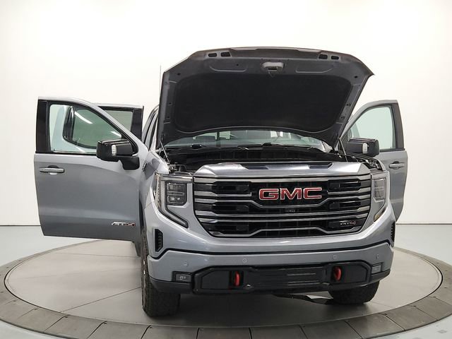 Used 2023 GMC Sierra 1500 AT4 w/ Technology Package AWD/4WD image 10