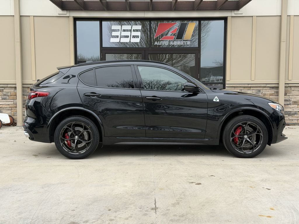 Used 2022 Alfa Romeo Stelvio Quadrifoglio w/ Active Assist Plus Package image 2