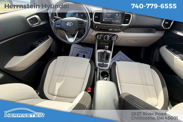 Used 2024 Hyundai Venue SEL FWD image 10