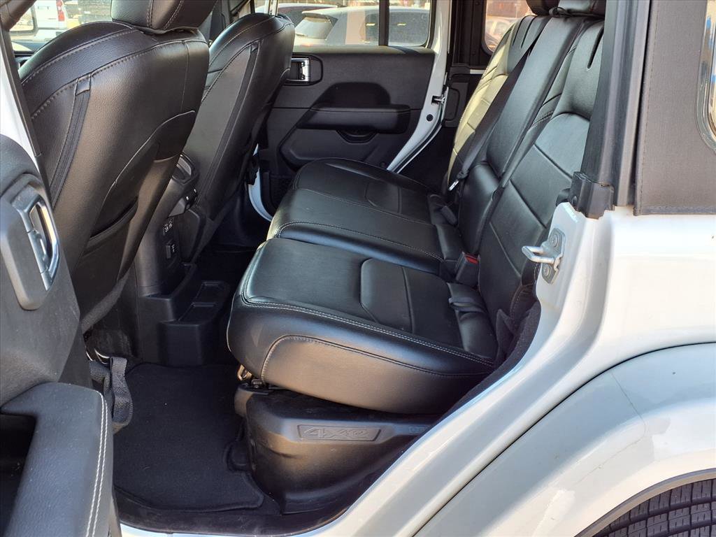 Used 2023 Jeep Wrangler Sahara w/ Cold Weather Group image 20