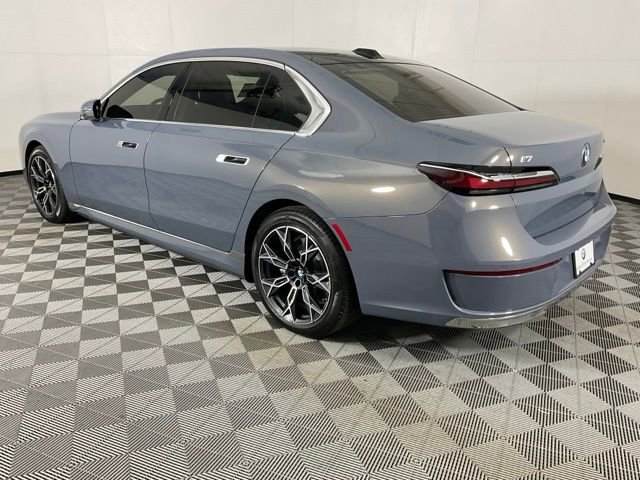 Used 2024 BMW i7 xDrive60 image 4