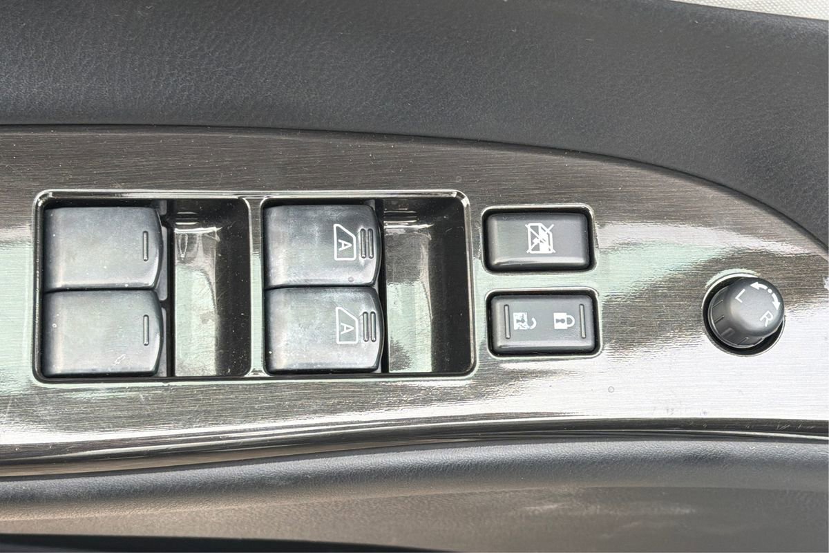 Used 2017 INFINITI QX50 AWD image 36