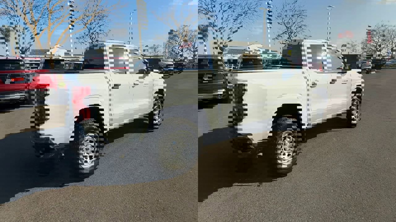 Used 2023 Chevrolet Colorado W/T image 7