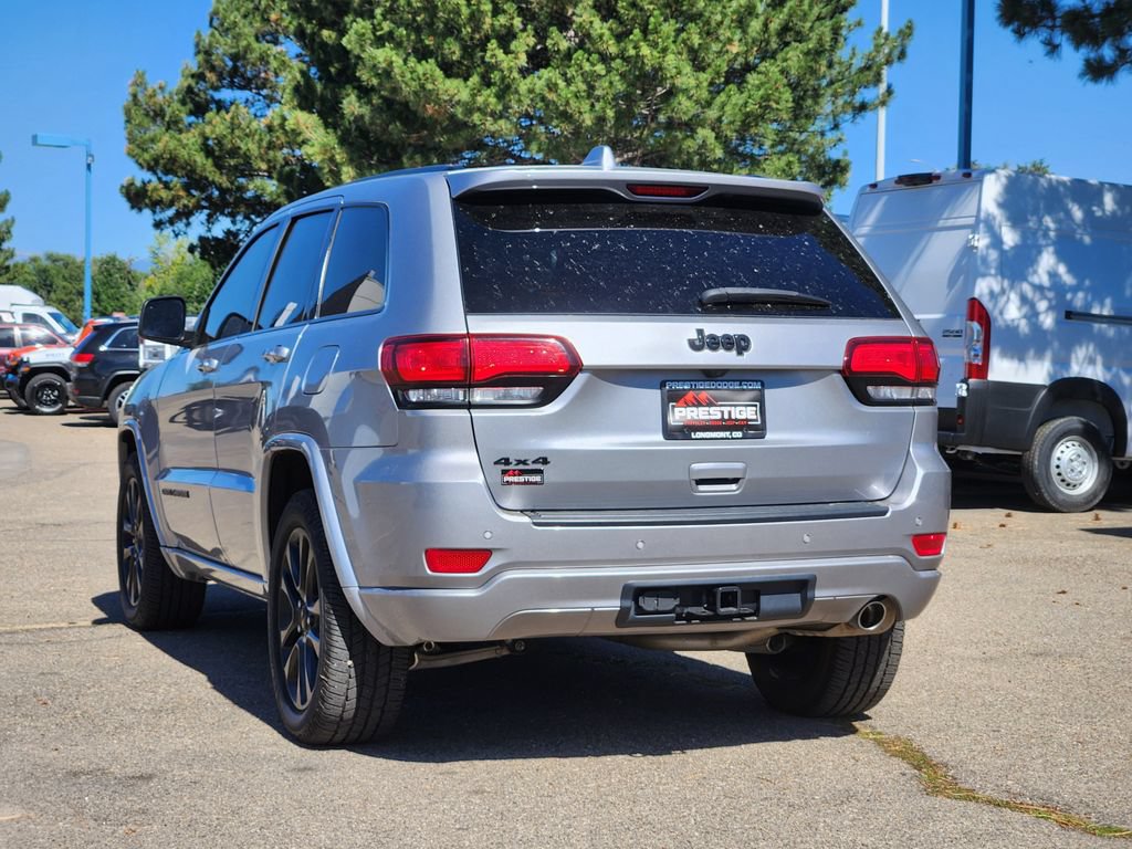 Used 2020 Jeep Grand Cherokee Altitude AWD/4WD image 3