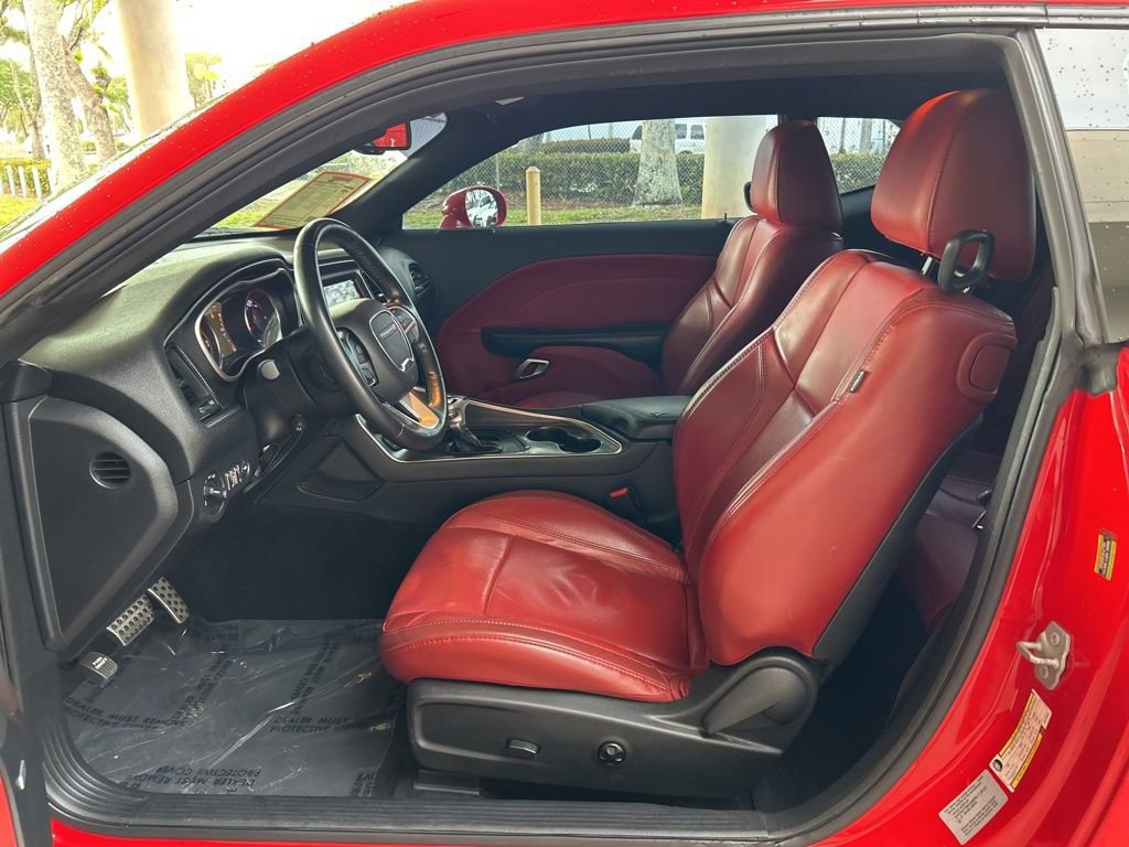 Used 2018 Dodge Challenger SXT Plus image 5