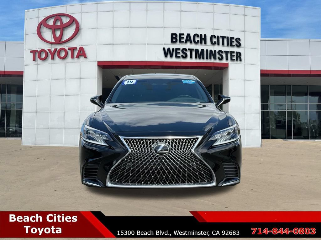 Used 2019 Lexus LS 500 w/ Luxury Package RWD image 4