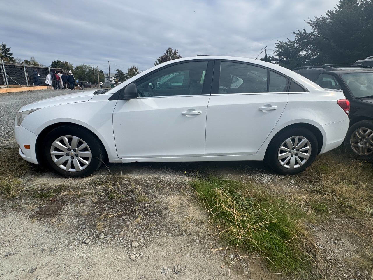 Used 2011 Chevrolet Cruze LS FWD image 1