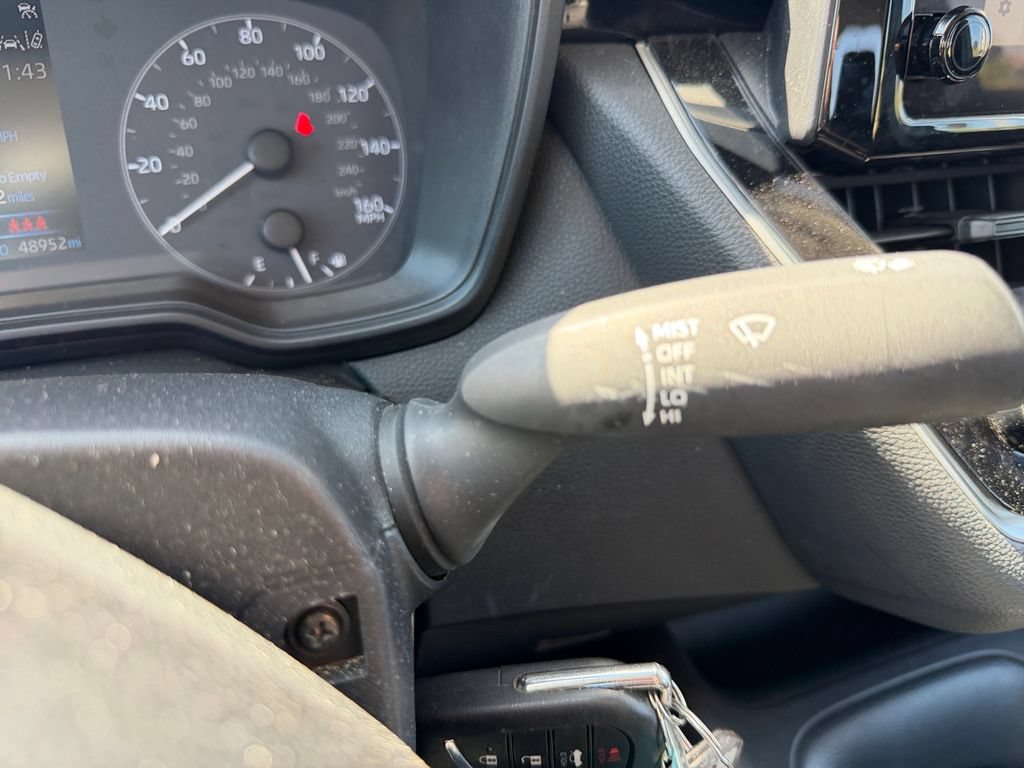 Used 2025 Toyota Corolla LE FWD image 19